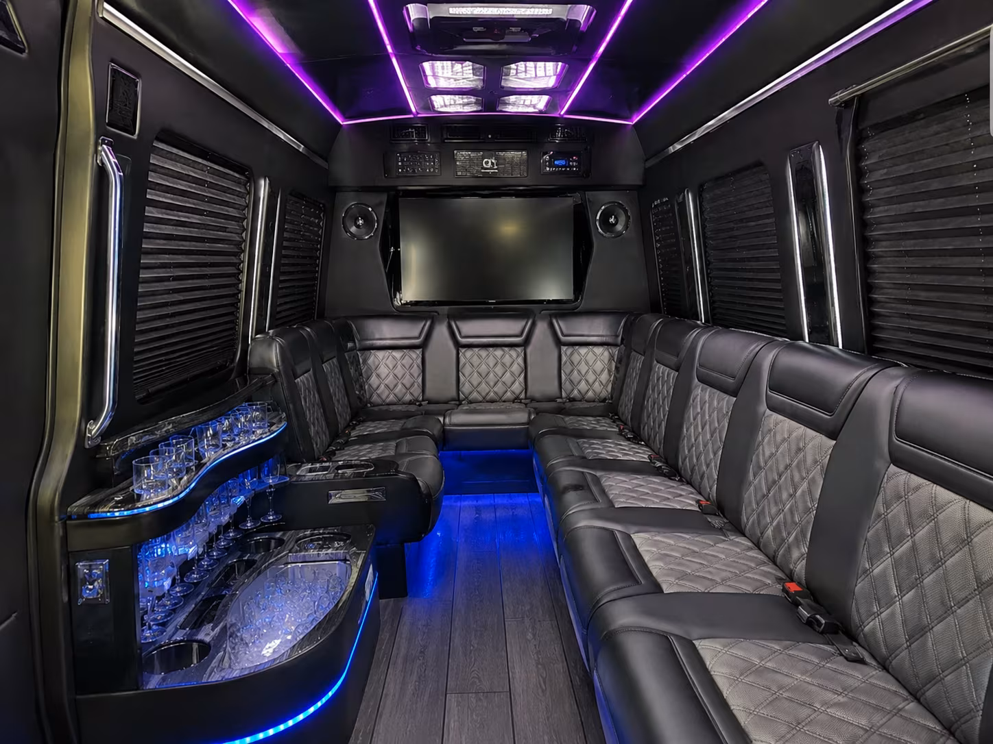 booking airport shuttle buses to rochester duluth and regional minnesota airports