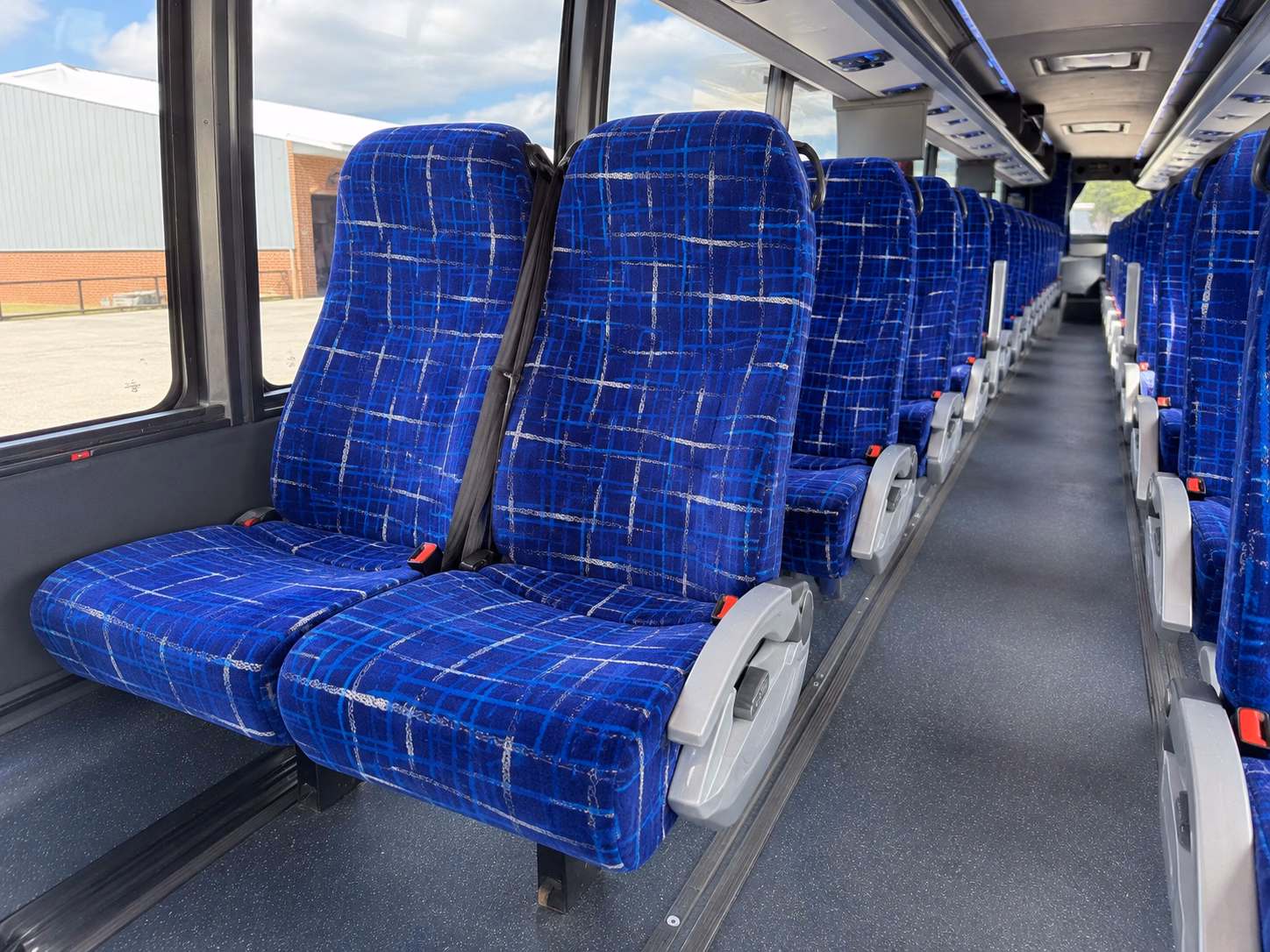 how the type of bus you choose changes the price in saint paul minnesota